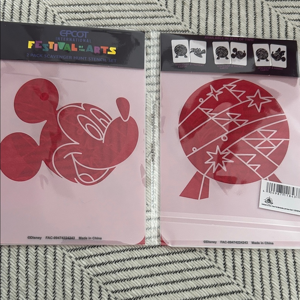 Disney Red Mickey Mouse and Ornament Stencil Set